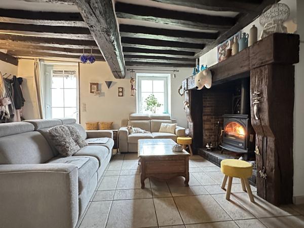 Champigny-la-Futelaye (27220) Maison et batiments