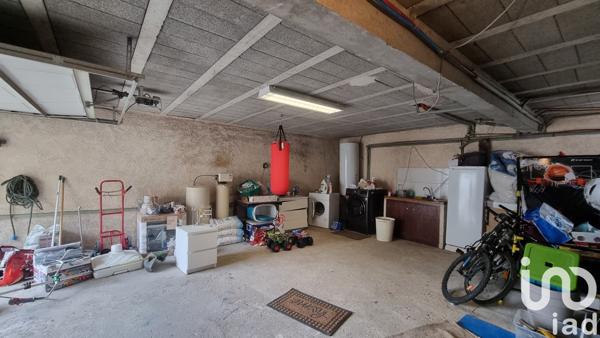 Maison 5 pièces de 128 m² à Châteaurenard (13160)