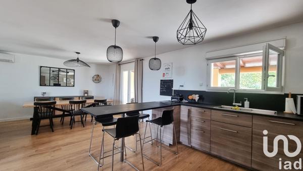 Maison 5 pièces de 128 m² à Châteaurenard (13160)