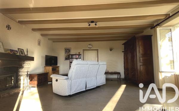 Maison à vendre 7 pièces 203 m² Quinçay