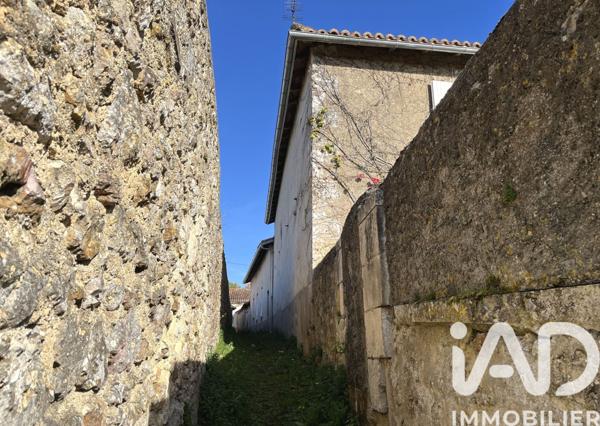 Maison à vendre 7 pièces 203 m² Quinçay