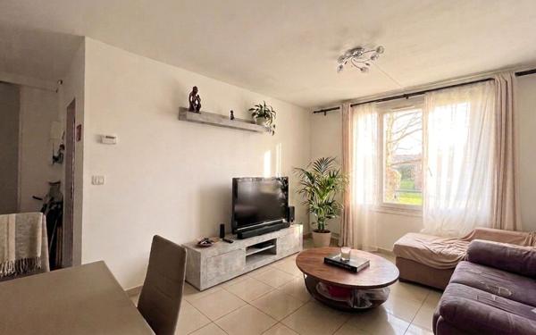 Appartement à vendre    3 pièces • 62 m2 Mennecy