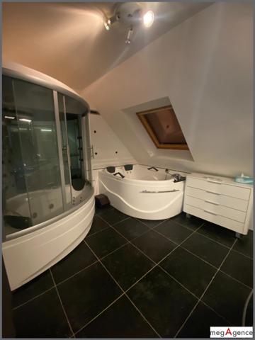 Maison à SAINT-MARTIN-BOULOGNE, 62280 - 5 pièces 210m²