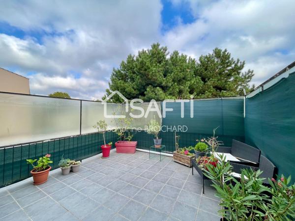 Appartement avec terrasse.