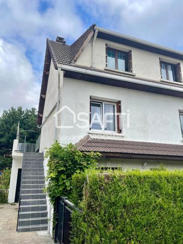 Appartement avec terrasse.