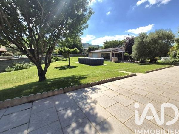 Maison à vendre 7 pièces 155,55 m² Aiguefonde