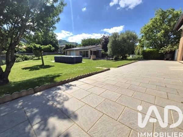Maison à vendre 7 pièces 155,55 m² Aiguefonde