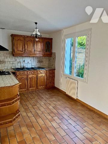 Maison à usage d'habitation située à ABBEVILLE (80100) d'une surface habitable de 74 m².