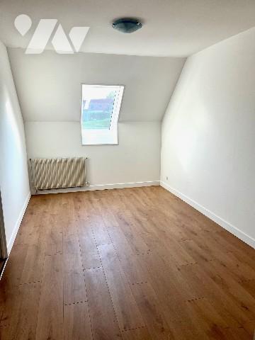 Maison à usage d'habitation située à ABBEVILLE (80100) d'une surface habitable de 74 m².