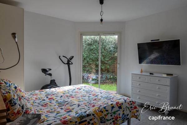 MIOS - Maison d'architecte aux prestations de qualité - 6 pieces avec garage et piscine