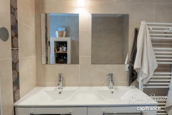 MIOS - Maison d'architecte aux prestations de qualité - 6 pieces avec garage et piscine