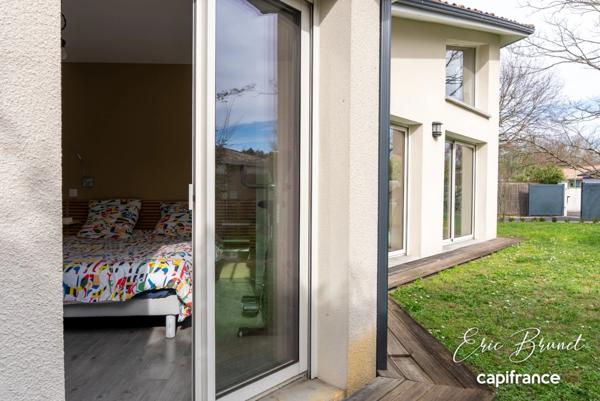 MIOS - Maison d'architecte aux prestations de qualité - 6 pieces avec garage et piscine