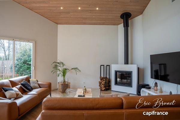 MIOS - Maison d'architecte aux prestations de qualité - 6 pieces avec garage et piscine