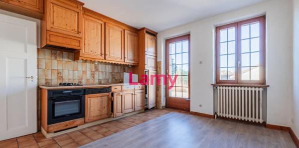 Maison 7 pièces de 135m² sur un terrain de 9,50 ares