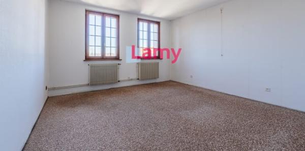 Maison 7 pièces de 135m² sur un terrain de 9,50 ares