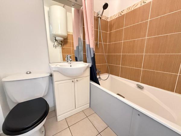 A LOUER - PLAISANCE DU TOUCH Centre ville - T1 meublé, 24 m² au 2e et dernier étage - G1323