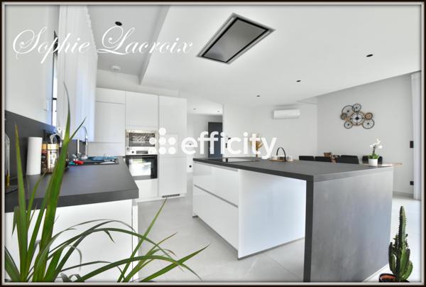 Maison
         5 pièces
        - 135 m² Exclusivité 349 900 € *