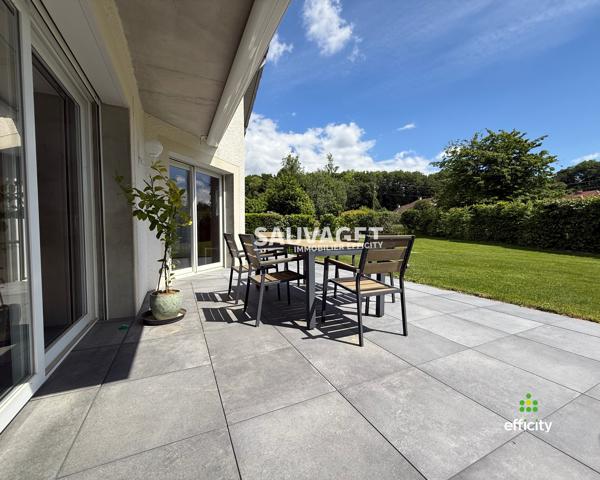 Maison
         7 pièces
        - 180 m² Bien prestige 820 000 € *
