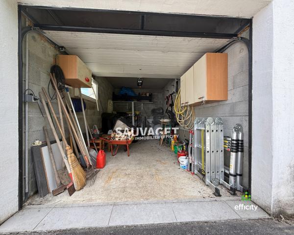 Maison
         7 pièces
        - 180 m² Bien prestige 820 000 € *