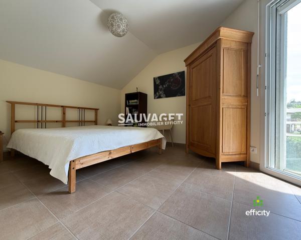 Maison
         7 pièces
        - 180 m² Bien prestige 820 000 € *