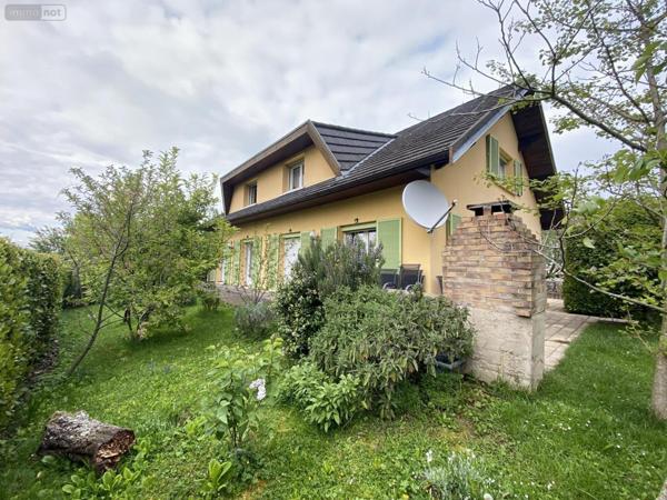 Maison individuelle à vendre à Vesoul en Haute-Saône (70000), ref : VM1555-COMPANY40400MZL