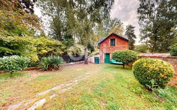 Maison à vendre    7 pièces • 210 m2 Soissons