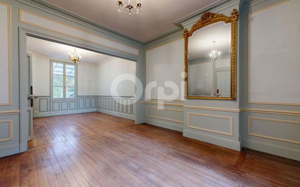 Maison à vendre    7 pièces • 210 m2 Soissons
