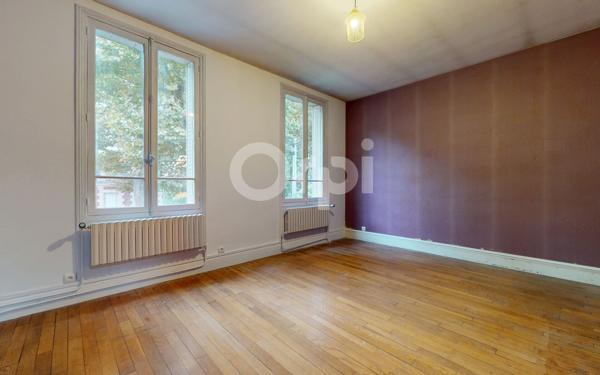 Maison à vendre    7 pièces • 210 m2 Soissons