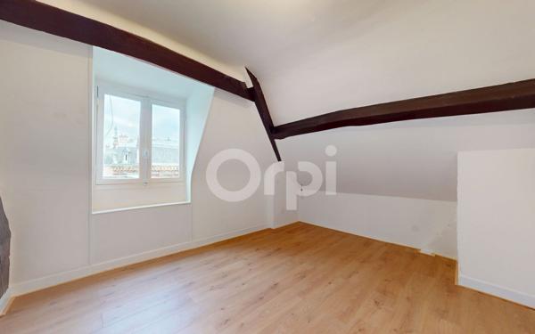 Maison à vendre    7 pièces • 210 m2 Soissons
