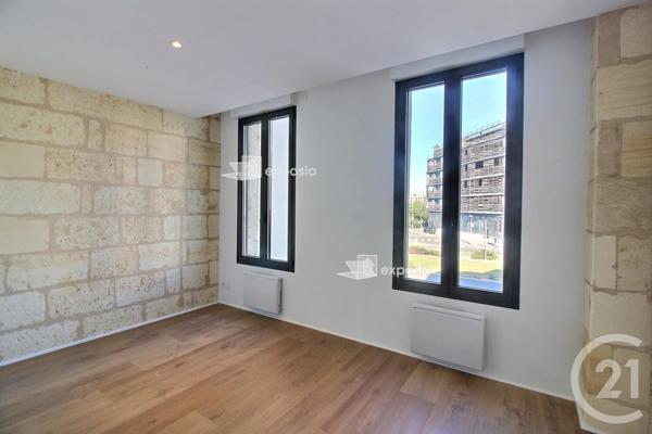 Maison à vendre  4 pièces - 74 m 2   CENON  - 33