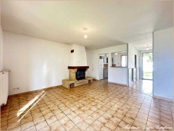 COURVILLE SUR EURE (28) Maison a vendre: plain pied, 3 chambres, sous-sol total, terrain 609 m²