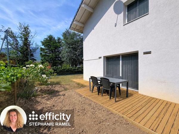 Maison
         5 pièces
        - 130 m² Exclusivité 450 000 € *