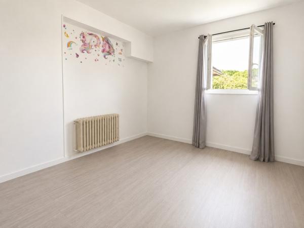 Maison à vendre 299 000 € Vaulx-Milieu 5 p 161 m² DPE D