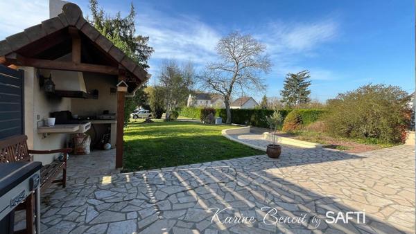 Maison traditionnelle, offrant un cadre de vie idyllique àla campagne et proche des commodités
