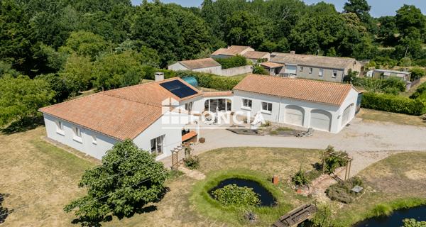 À vendre Maison 7 pièces 150 m² - La Roche-sur-yon 85000