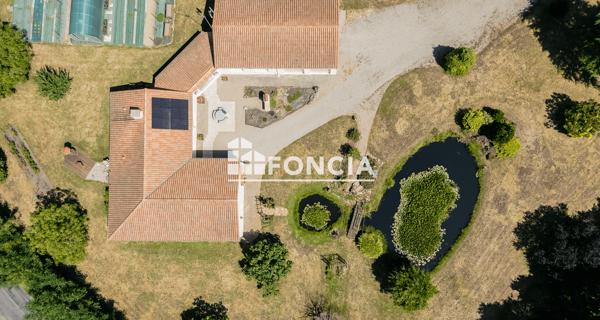 À vendre Maison 7 pièces 150 m² - La Roche-sur-yon 85000