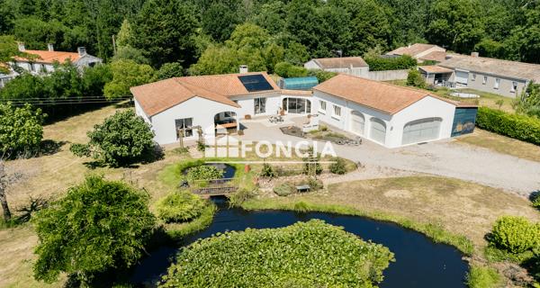 À vendre Maison 7 pièces 150 m² - La Roche-sur-yon 85000