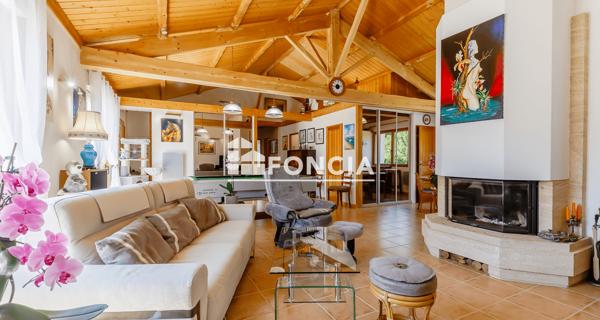 À vendre Maison 7 pièces 150 m² - La Roche-sur-yon 85000