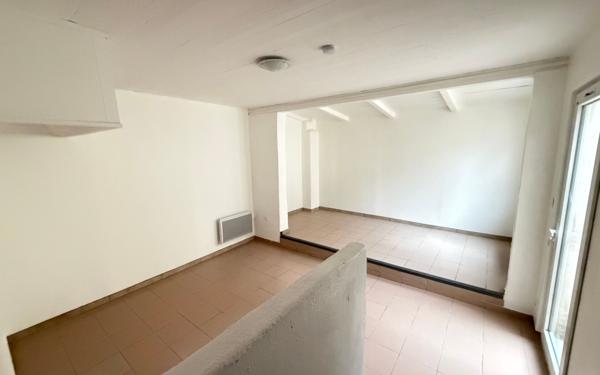 Appartement à louer    2 pièces •  Beaucaire