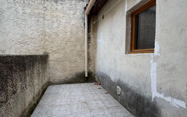 Appartement à louer    2 pièces •  Beaucaire