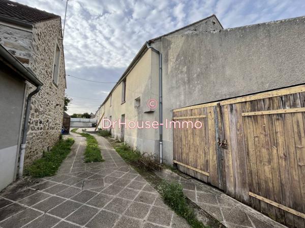 Maison à vendre 10 pièces de 300 m²