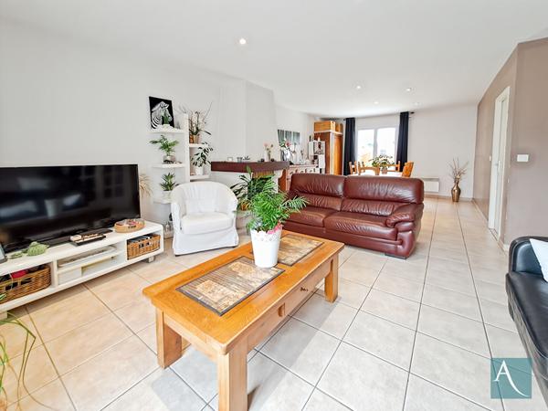 Maison à Ollainville 5 pièces 117 m2 avec 3 chambres et garage