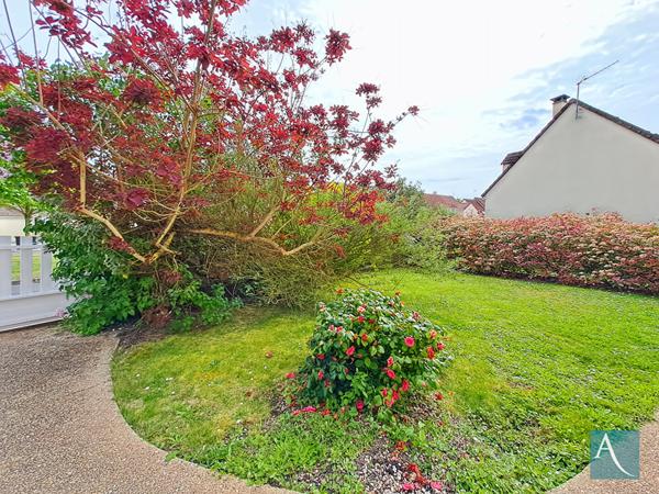 Maison à Ollainville 5 pièces 117 m2 avec 3 chambres et garage