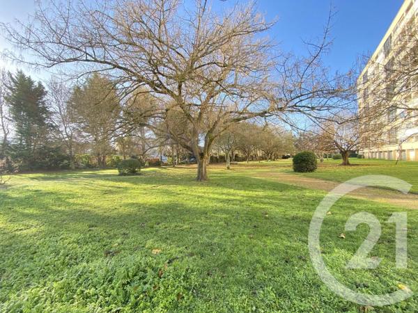 Appartement T3 à vendre  4 pièces - 70,56 m 2   LE BOUSCAT  - 33