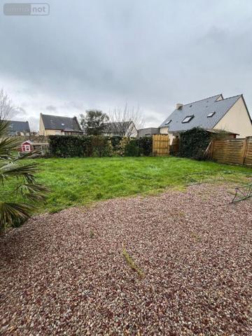 Maison à louer à Montfort-sur-Meu en Ille-et-Vilaine (35160), ref : 048-L1213M