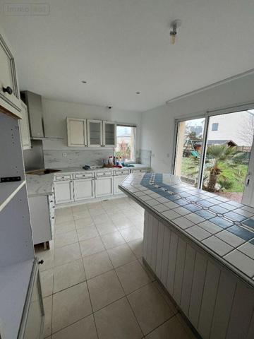 Maison à louer à Montfort-sur-Meu en Ille-et-Vilaine (35160), ref : 048-L1213M