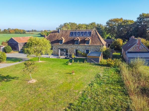 Maison à SAVIGNE-L'EVEQUE, 72460 - 6 pièces 224m²