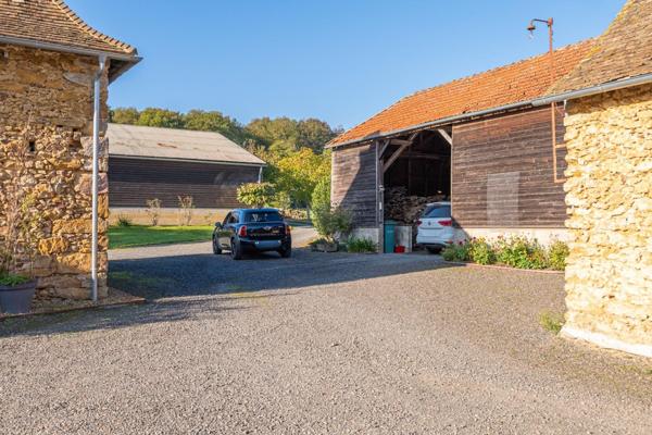 Maison à SAVIGNE-L'EVEQUE, 72460 - 6 pièces 224m²