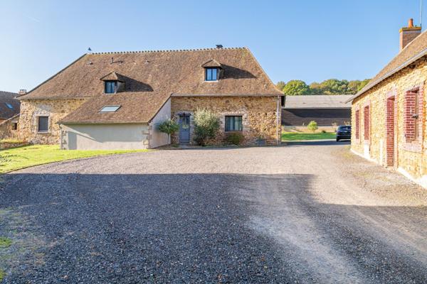 Maison à SAVIGNE-L'EVEQUE, 72460 - 6 pièces 224m²