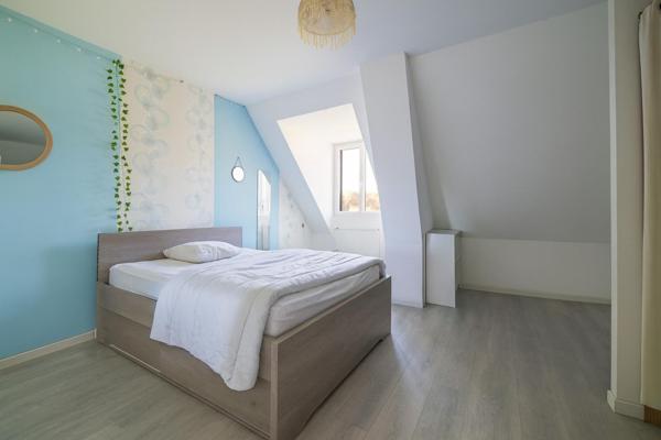 Maison à SAVIGNE-L'EVEQUE, 72460 - 6 pièces 224m²